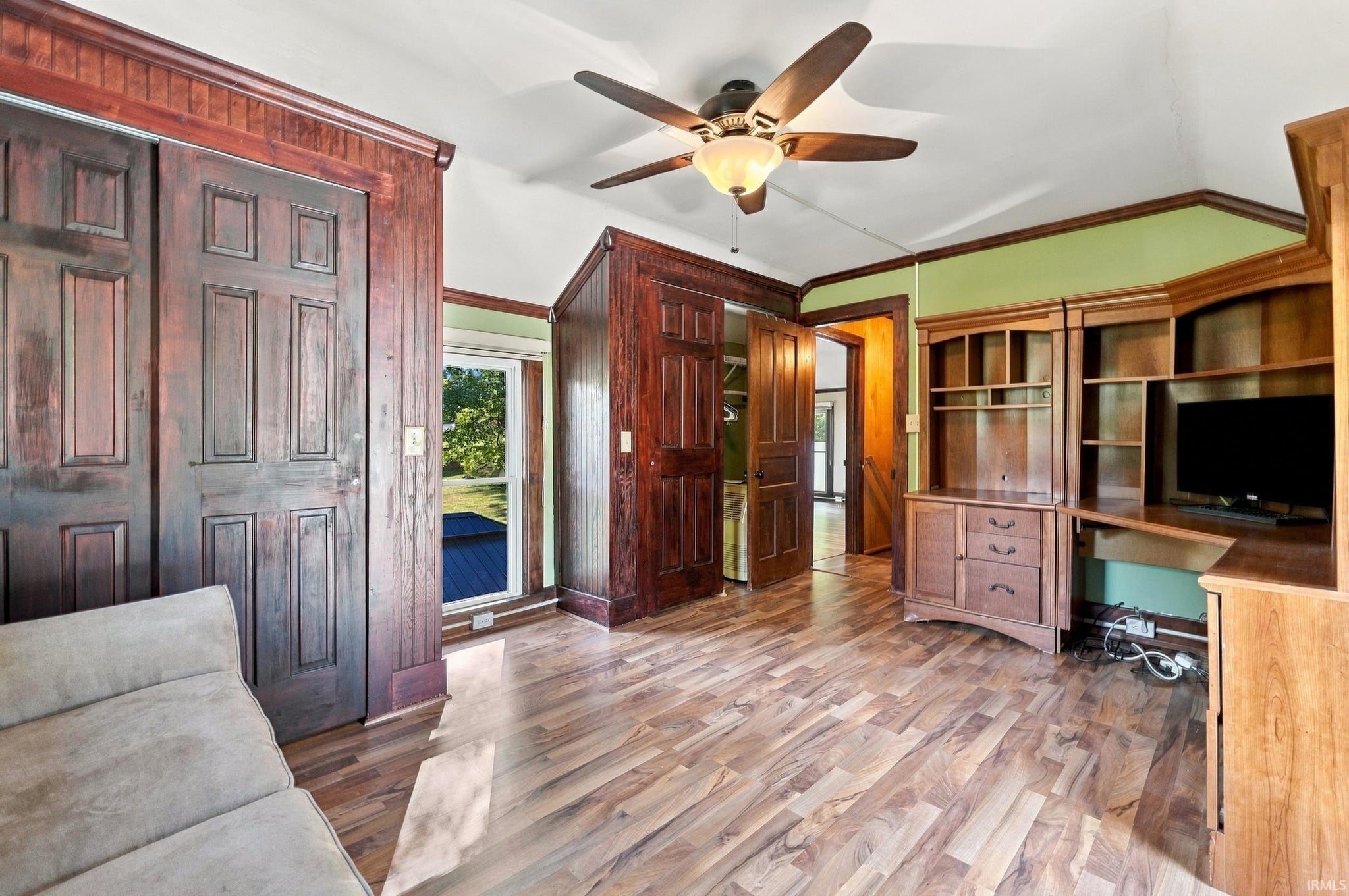 Image of 604 Vine Street