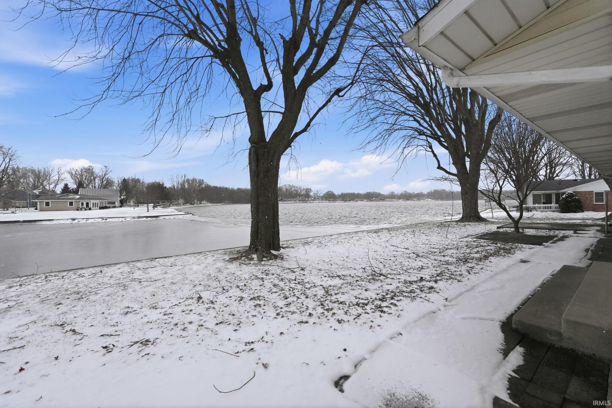 Image of 0690 E 635 S - Dallas Lake.