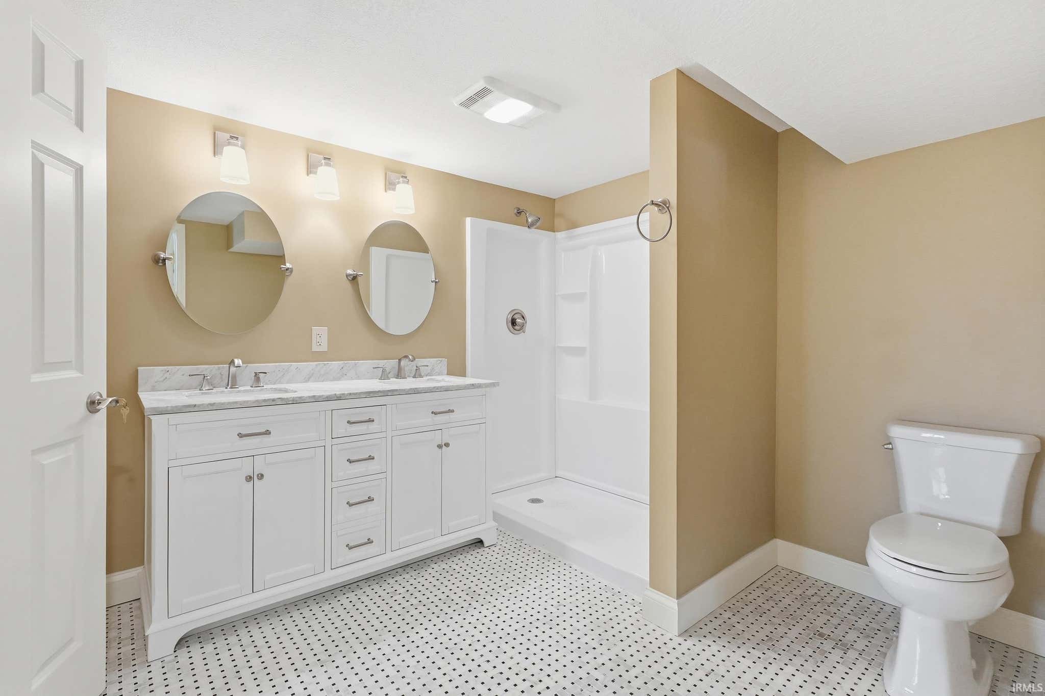 Image of 1080 North Shore Drive