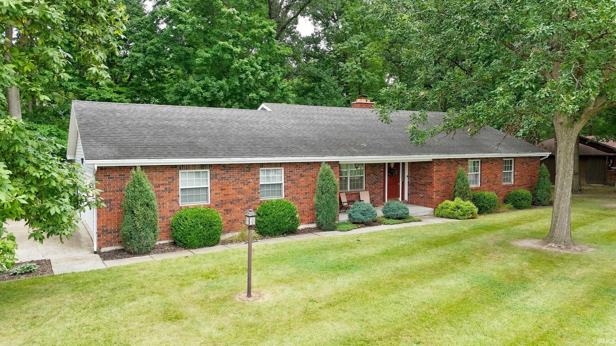 Image of 301 Oakwood Drive