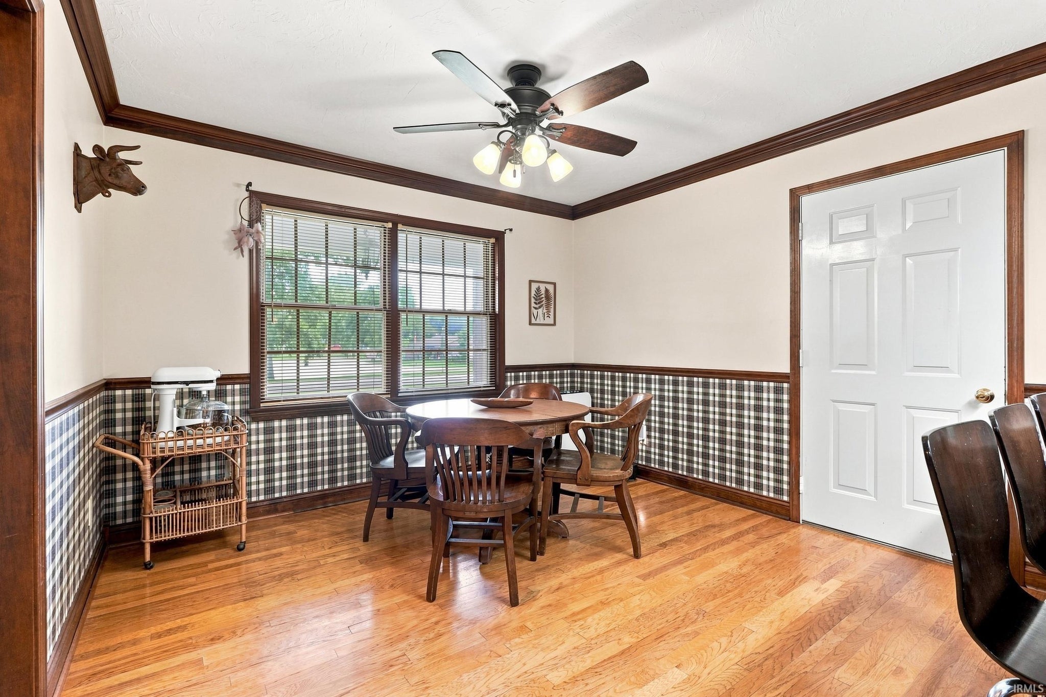 Image of 301 Oakwood Drive