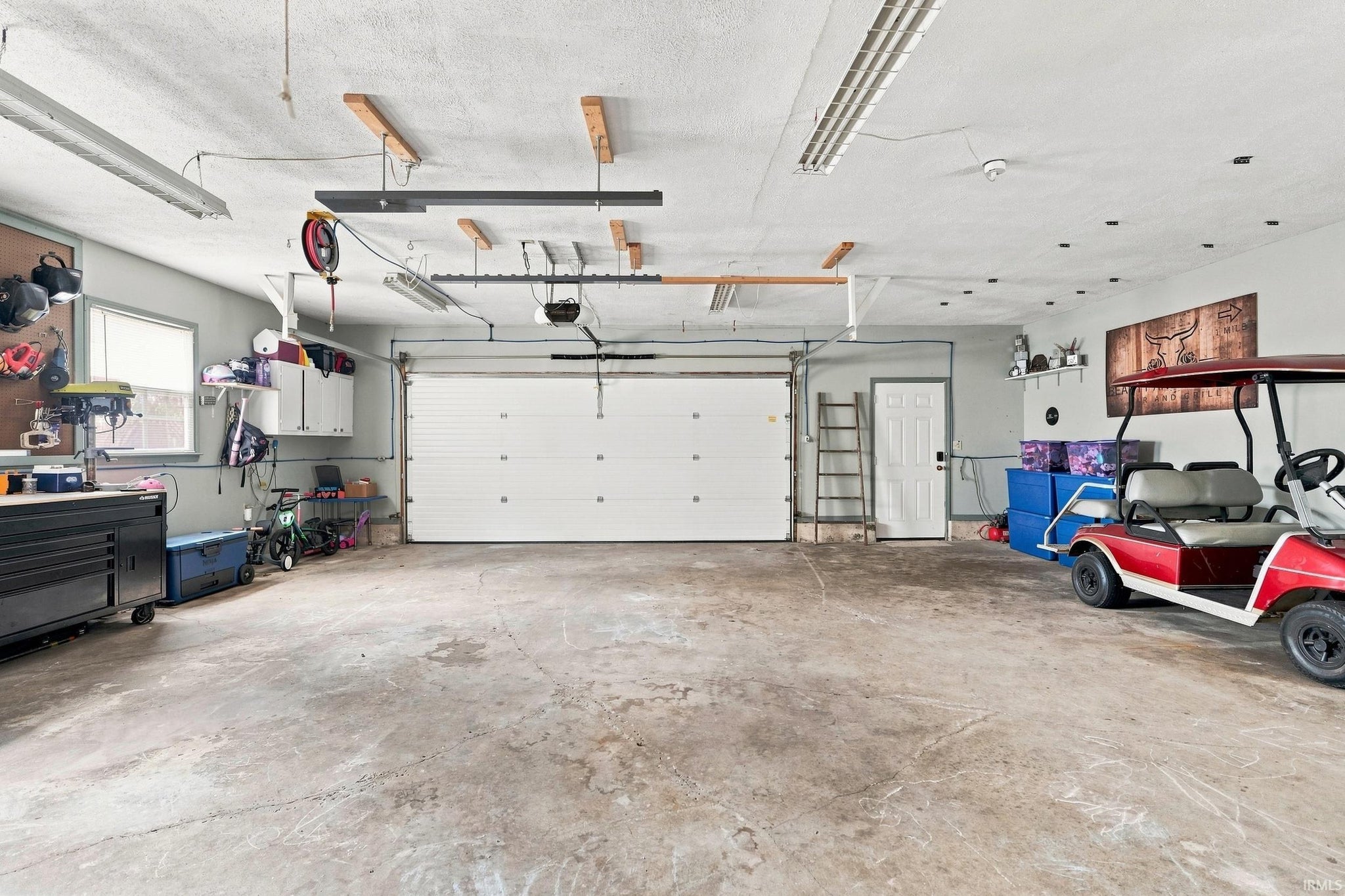 Image of 301 Oakwood Drive
