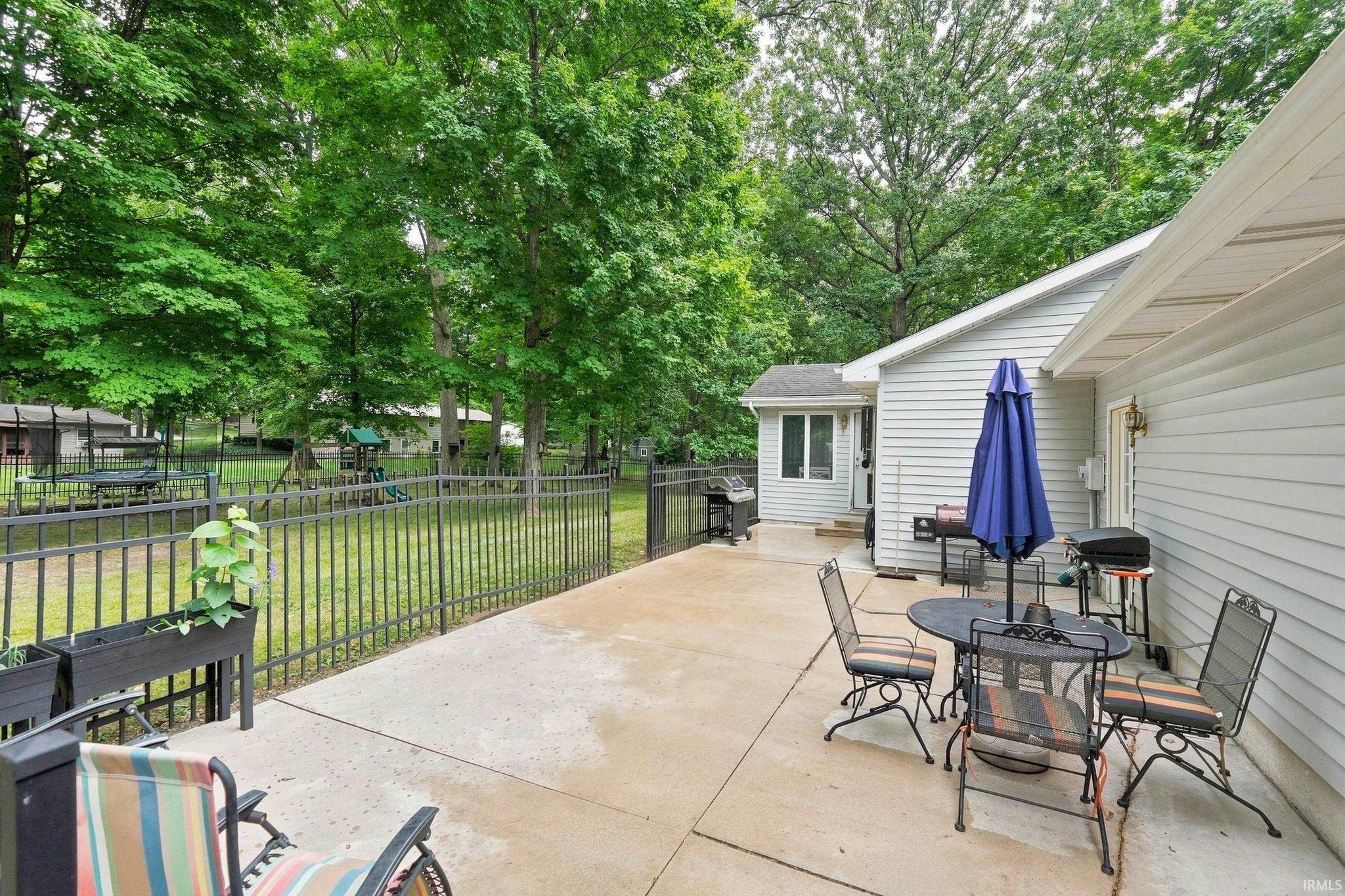 Image of 301 Oakwood Drive