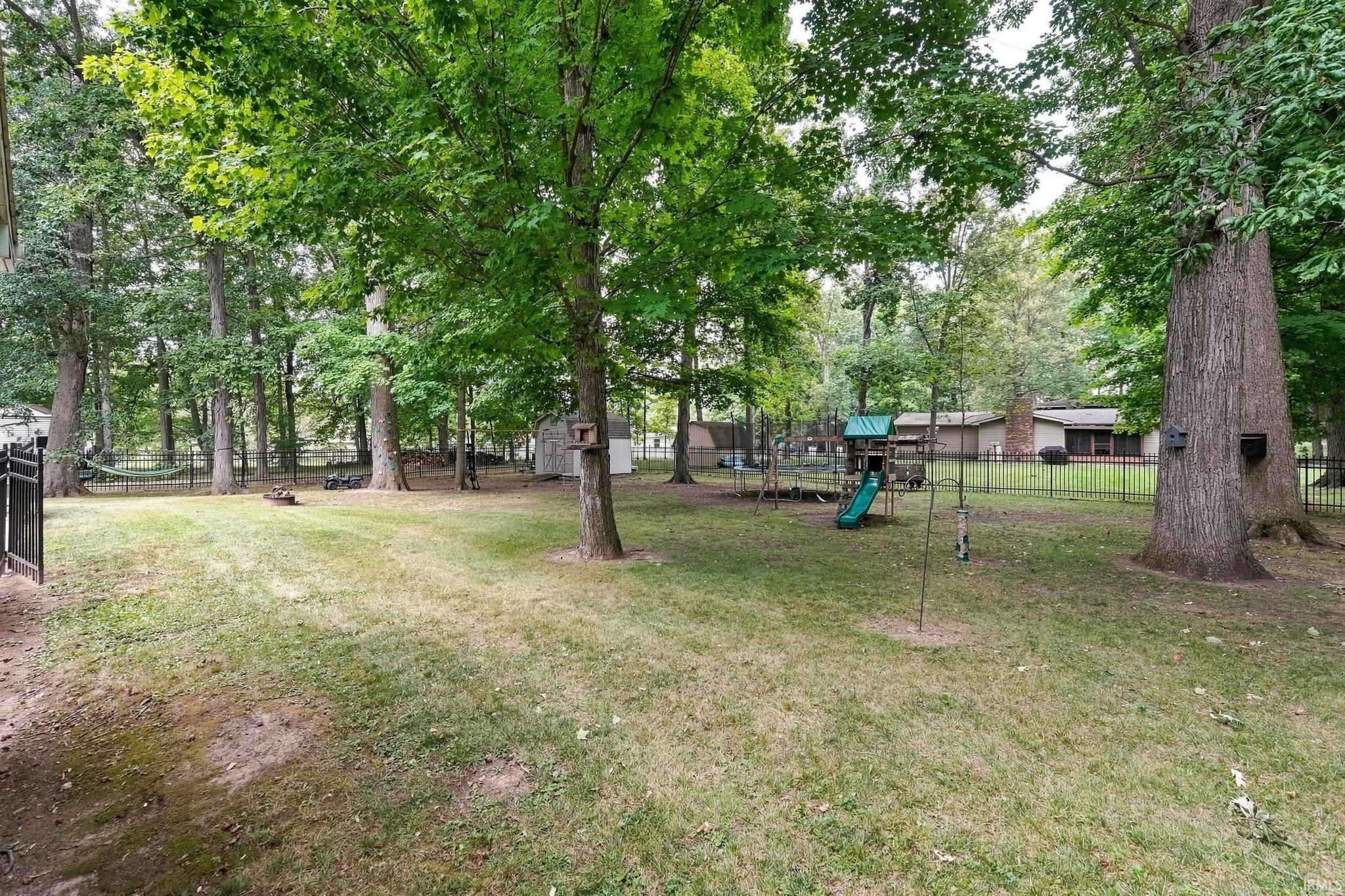 Image of 301 Oakwood Drive