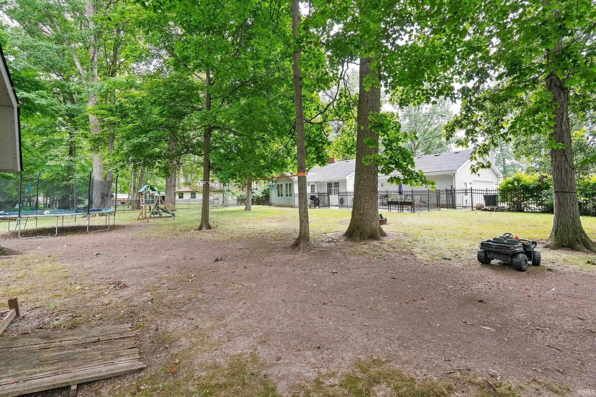 Image of 301 Oakwood Drive