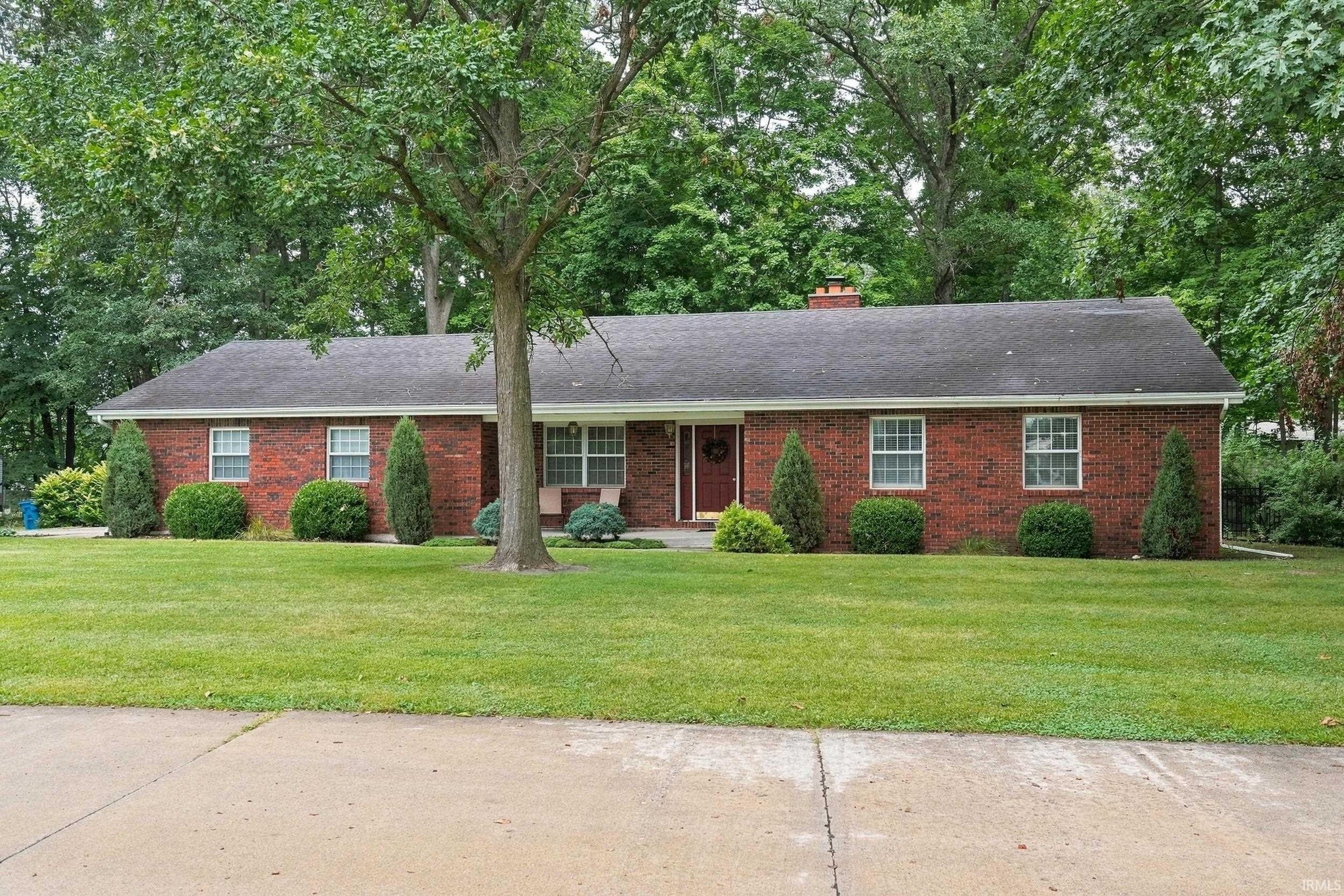 Image of 301 Oakwood Drive