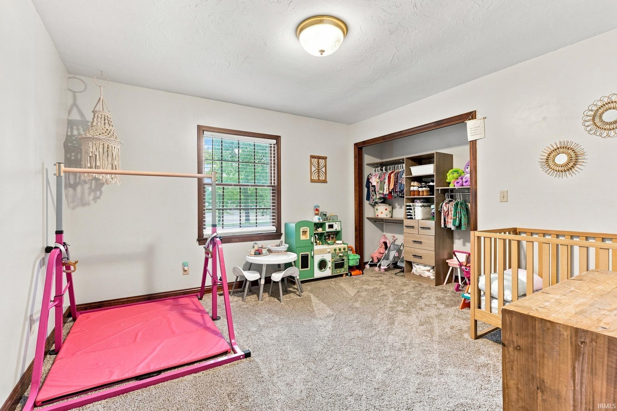 Image of 301 Oakwood Drive